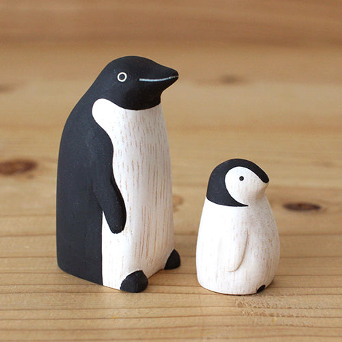 大小企鵝手工木製擺設套裝│Penguin Hand Carved Wooden Mascot Set