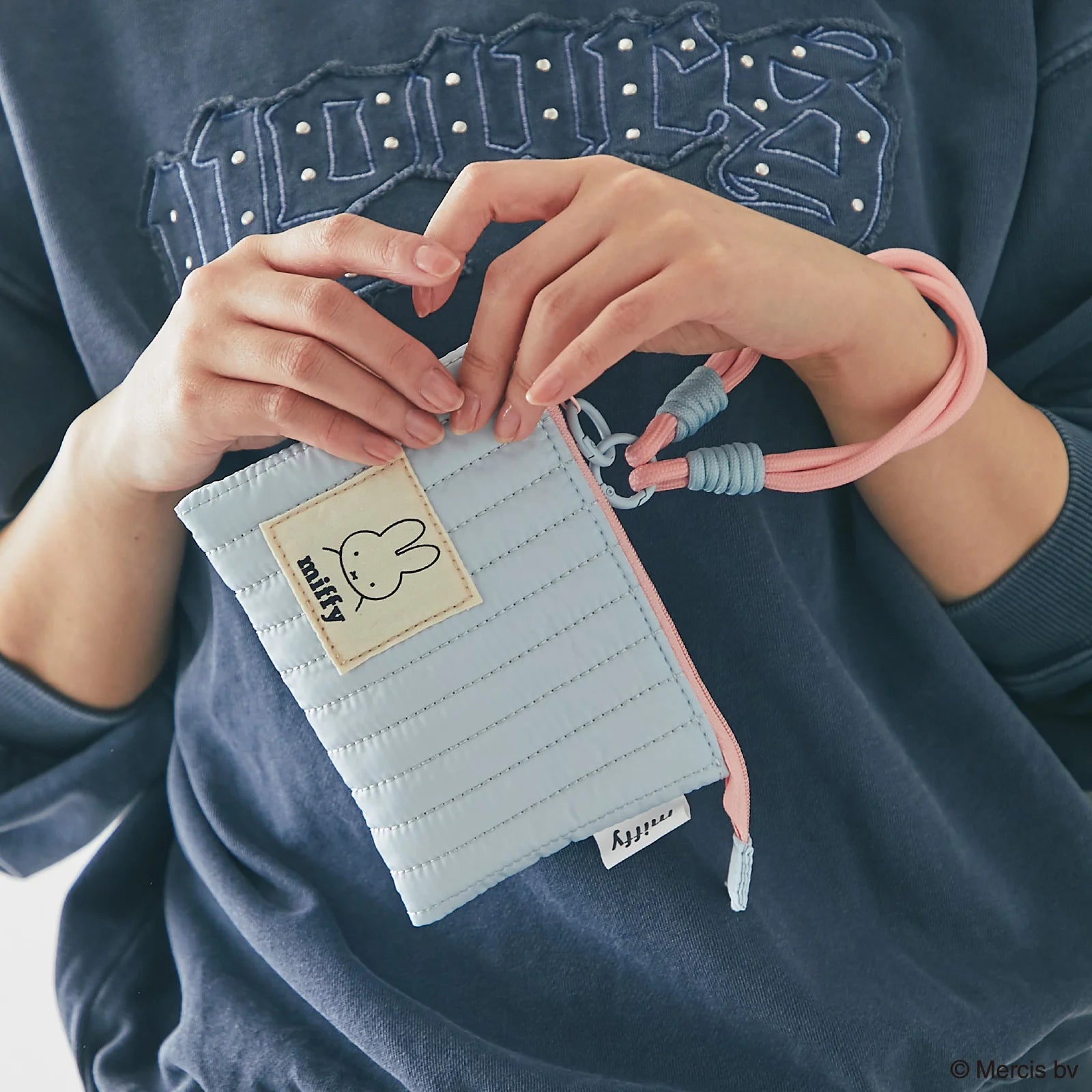 Miffy 粉色系絎縫手挽小包│Miffy Pop-Color Quilted Wrist Pouch