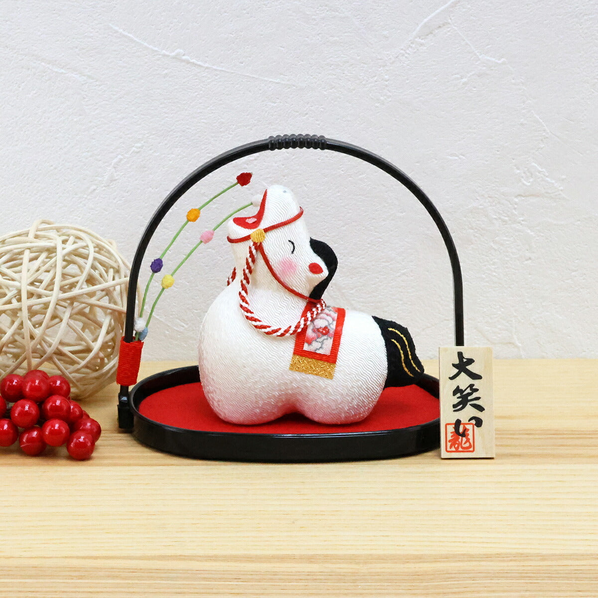 日本製 大笑迎福馬年擺設│Made in Japan – Laughing White Horse Ornament