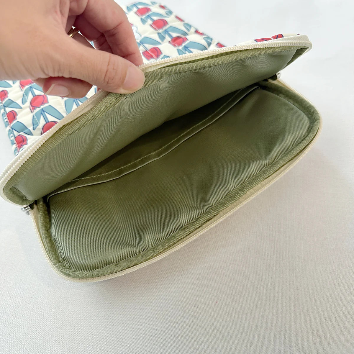 Miffy筆記簿直身電腦袋│Miffy Snoopy Vertical Laptop Bag