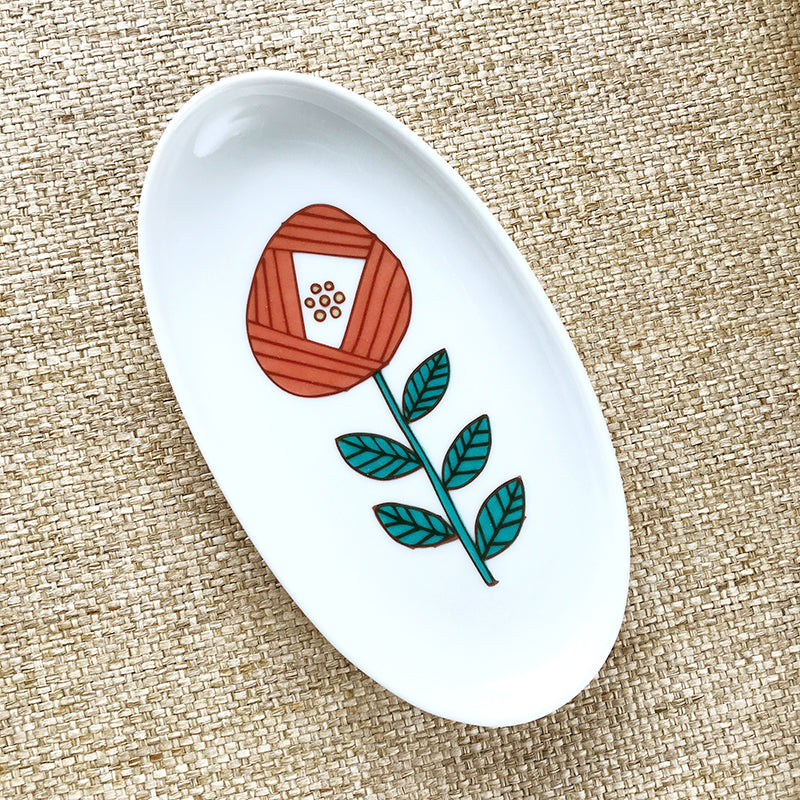 Kutani Ware Artisanal Oval Flower Dish│九谷燒手工橢圓花兒小碟