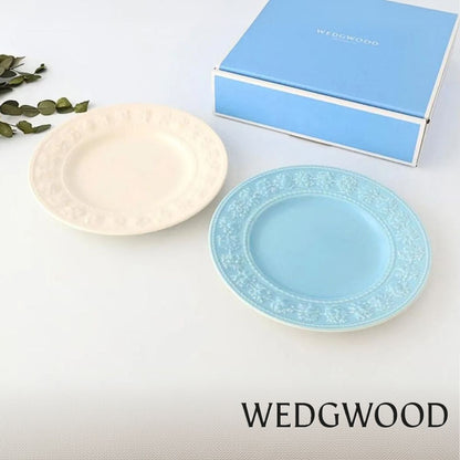Wedgwood Festivity 浮雕陶瓷碟套裝