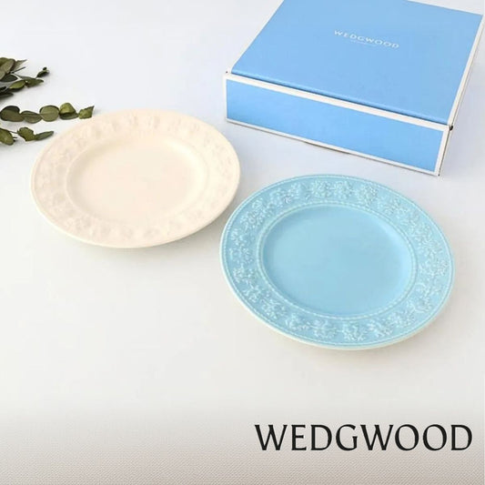 Wedgwood Festivity 浮雕陶瓷碟套裝