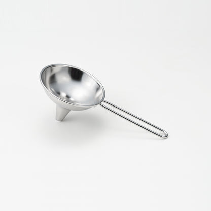 日本製手柄小漏斗│Japanese Small Handled Funnel