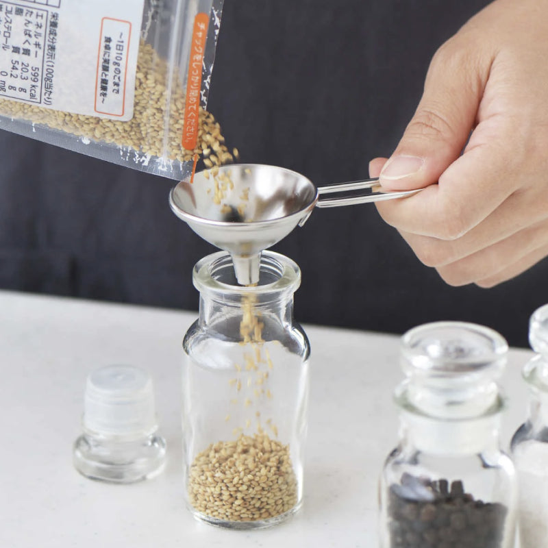 日本製手柄小漏斗│Japanese Small Handled Funnel