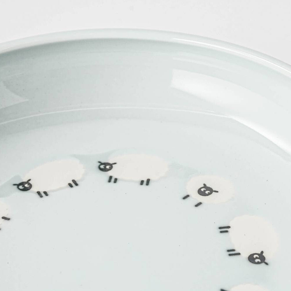 小羊溫柔搖籃曲圓碟 (粉藍色)│Little Sheep Gentle Lullaby Round Plate (Light Blue)