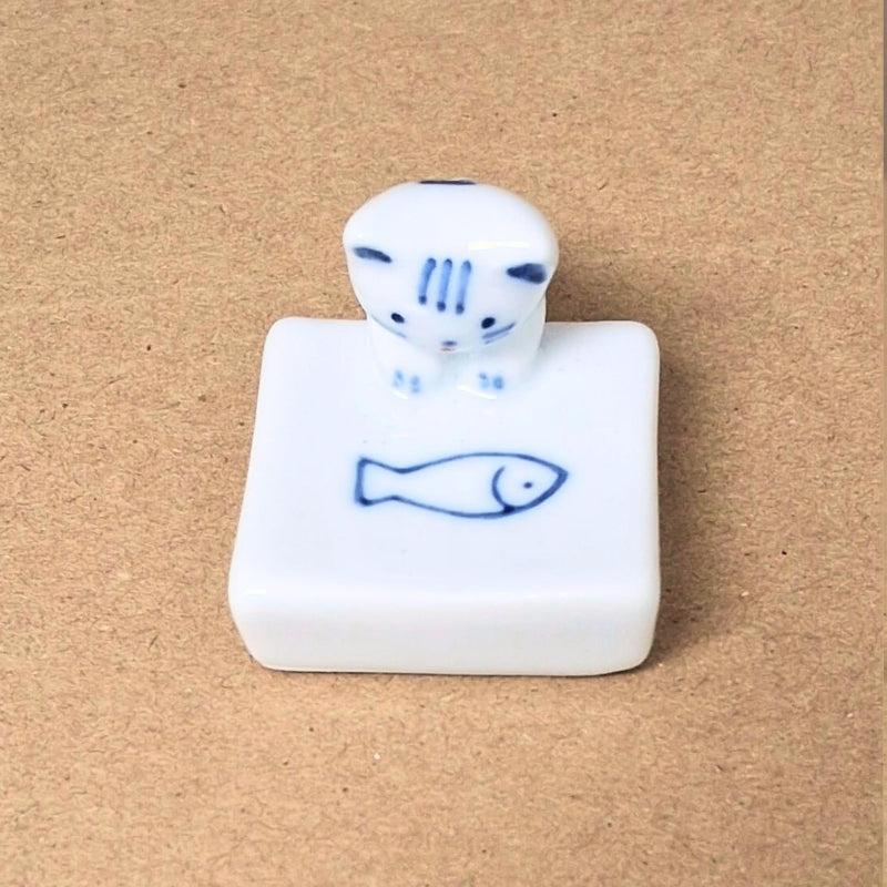 波佐見燒 手繪小貓筷子架│Hasami Ware Hand-Painted Kitten Chopstick Rest