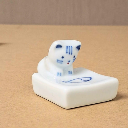 波佐見燒 手繪小貓筷子架│Hasami Ware Hand-Painted Kitten Chopstick Rest