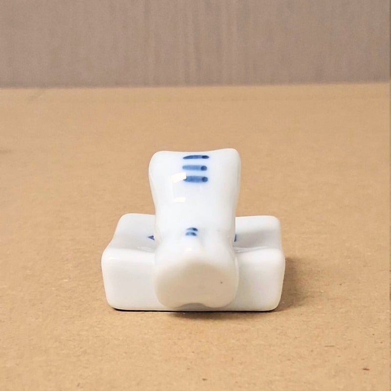 波佐見燒 手繪小貓筷子架│Hasami Ware Hand-Painted Kitten Chopstick Rest