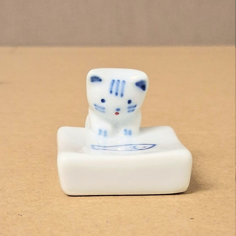 波佐見燒 手繪小貓筷子架│Hasami Ware Hand-Painted Kitten Chopstick Rest