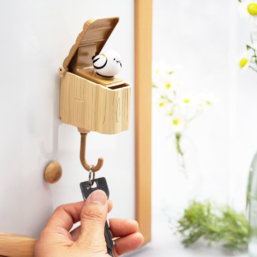 小鳥巢箱鑰匙掛勾 (銀喉長尾山雀)│Birdhouse Key Hook (Shima Enaga Long-tailed Tit)